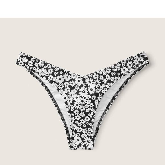 Victoria's Secret Pink Push Up Triangles
Bikini Top/V Front Itsy Bikini bottom - Picture 4 of 6